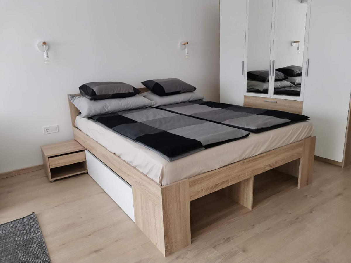 Sweet Life Apartman Eger Ngoại thất bức ảnh